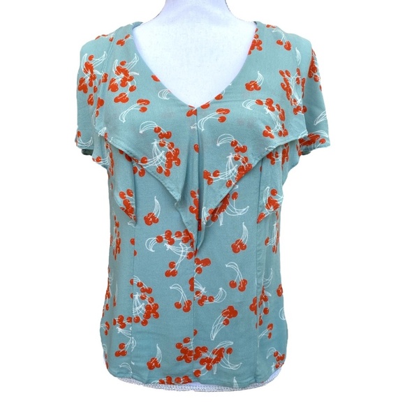 MAEVE by ANTHROPOLOGY Boho Style Cherry Print Top. Size 6 - Picture 1 of 6